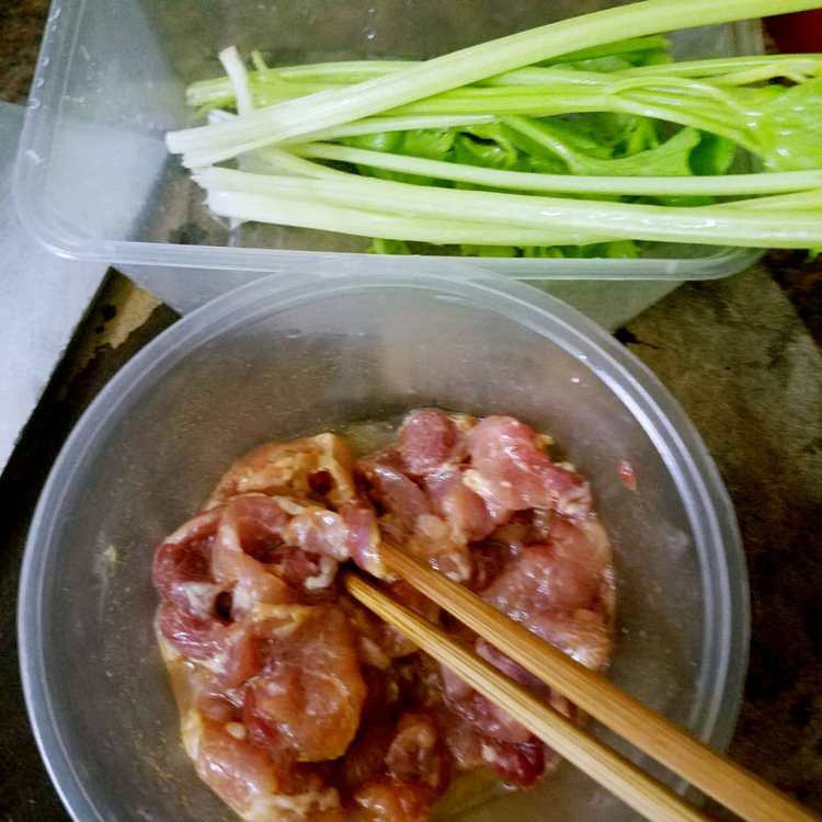 豆腐肉片