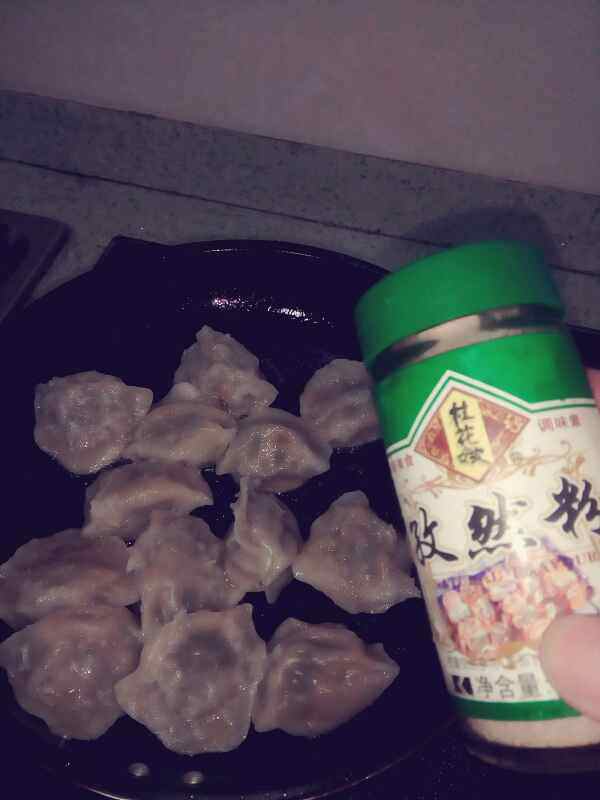 猪肉韭菜煎饺