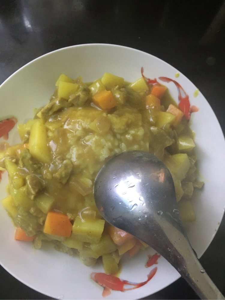 咖喱牛肉土豆盖浇饭
