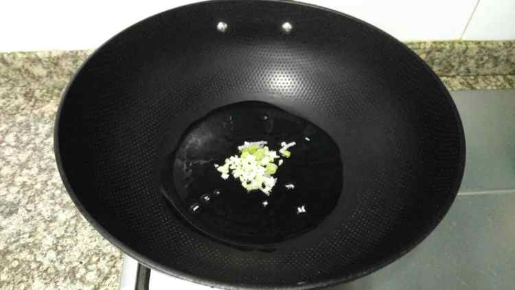 金针菇炒豆皮