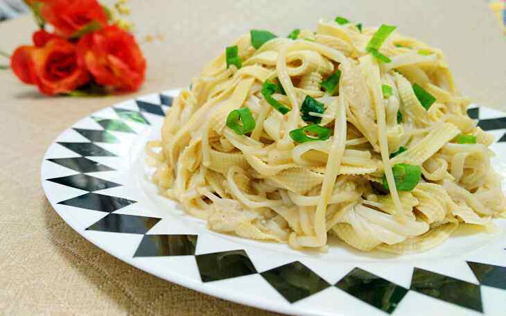金针菇炒豆皮
