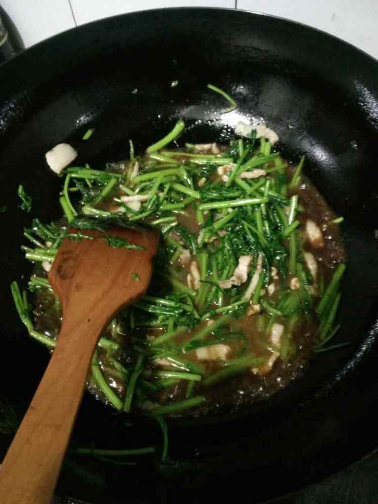 肉丝扒茼蒿