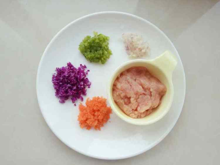 彩蔬山药鸡肉丸