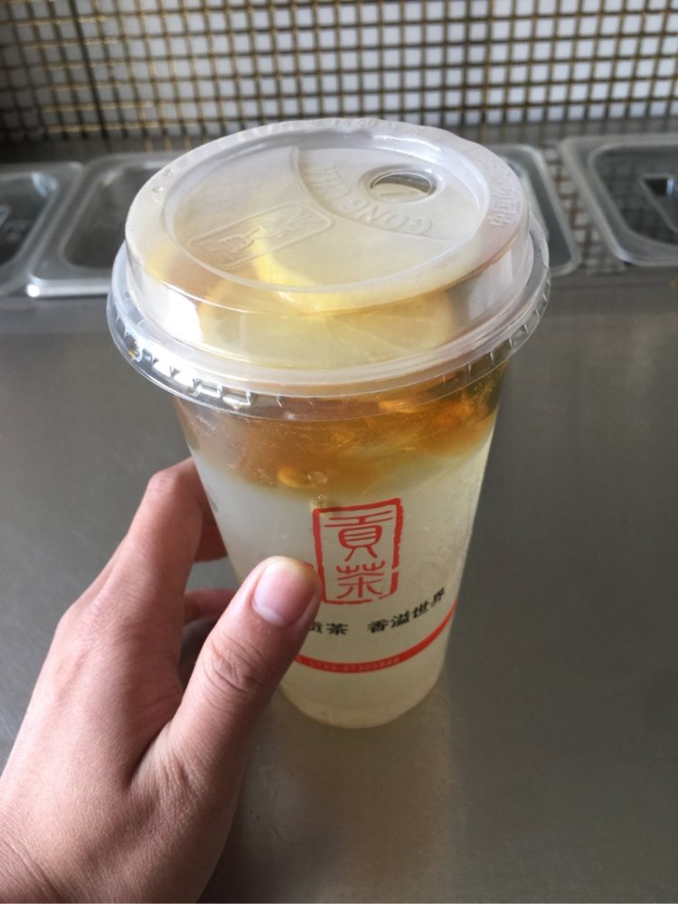 金桔柠檬贡茶做法