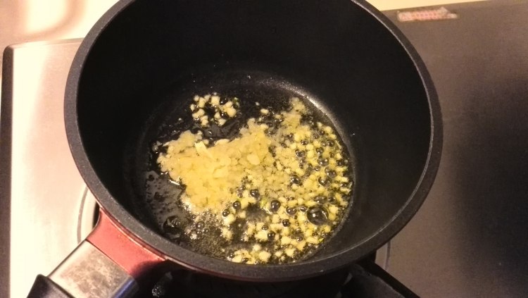 奶香茄汁吐司塔