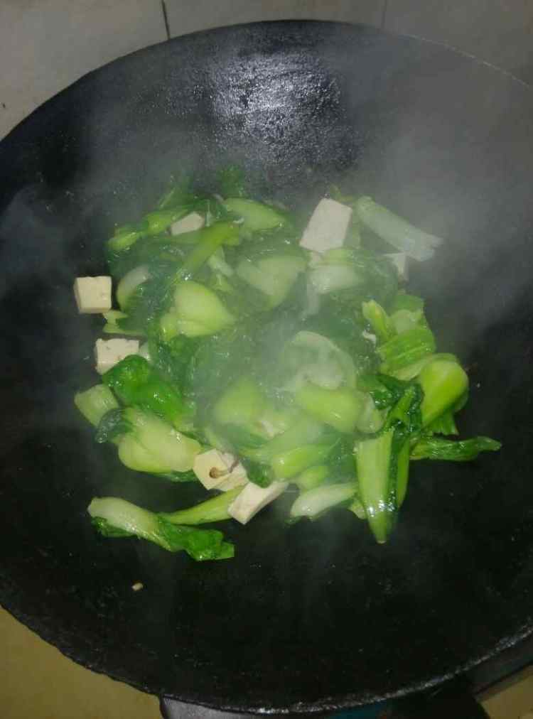 白菜青椒炒豆腐