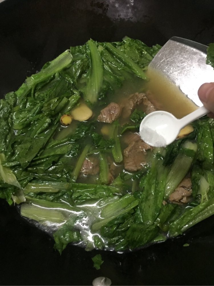 油麦菜牛肉汤