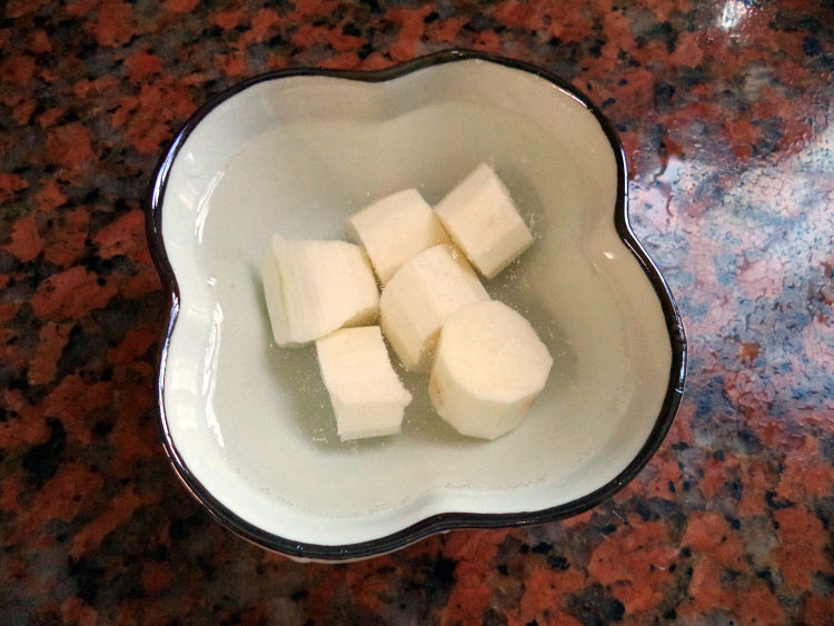 山药莲子米糊