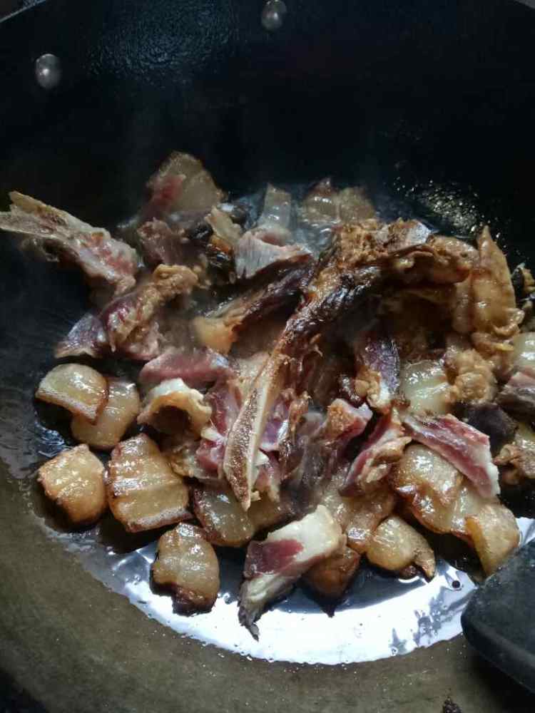 腊肉烧土豆