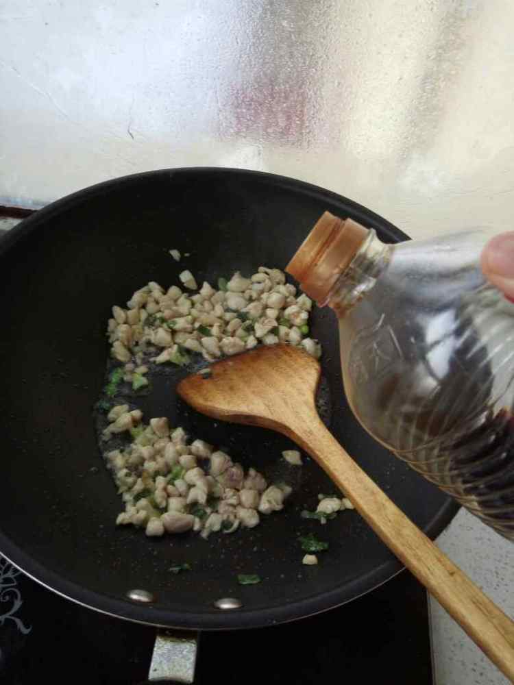 鸡肉丁打卤面