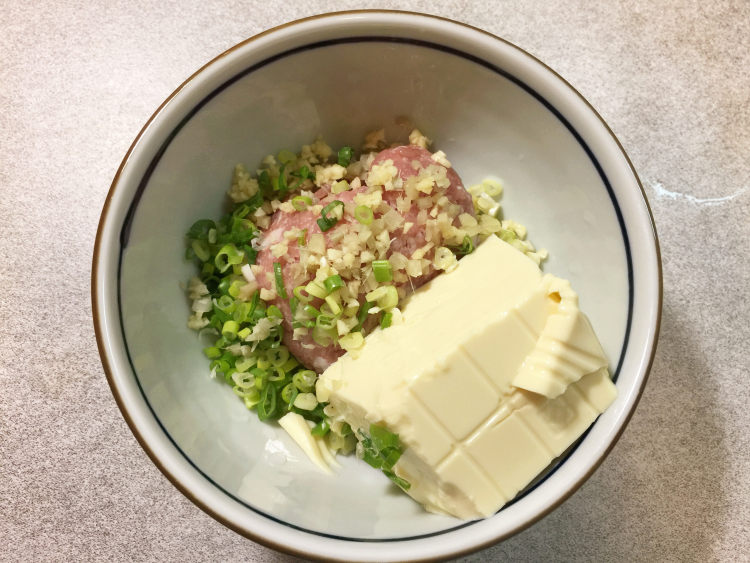 家常鸡蛋豆腐肉饼