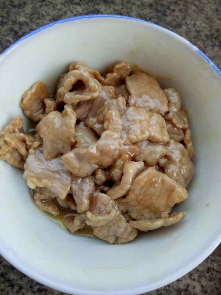 平菇炒肉片