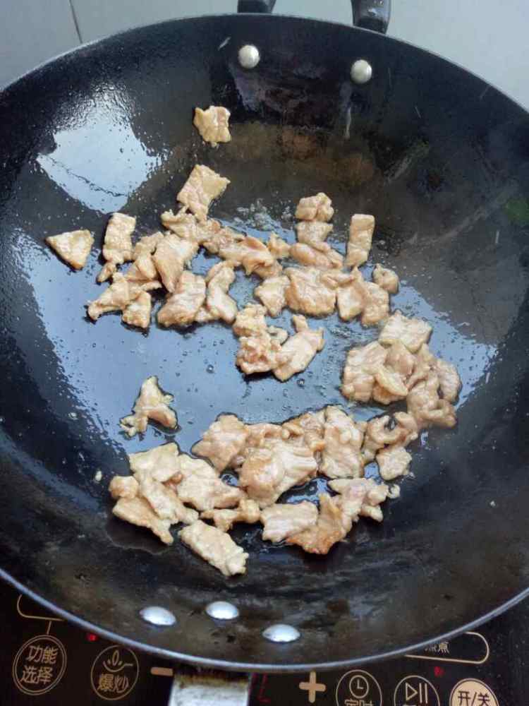 平菇炒肉片