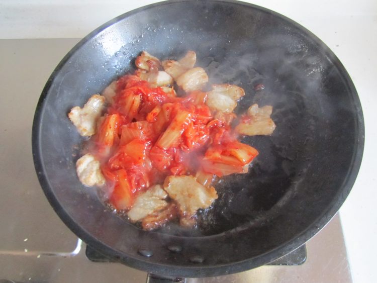 辣白菜炒五花肉 #本味