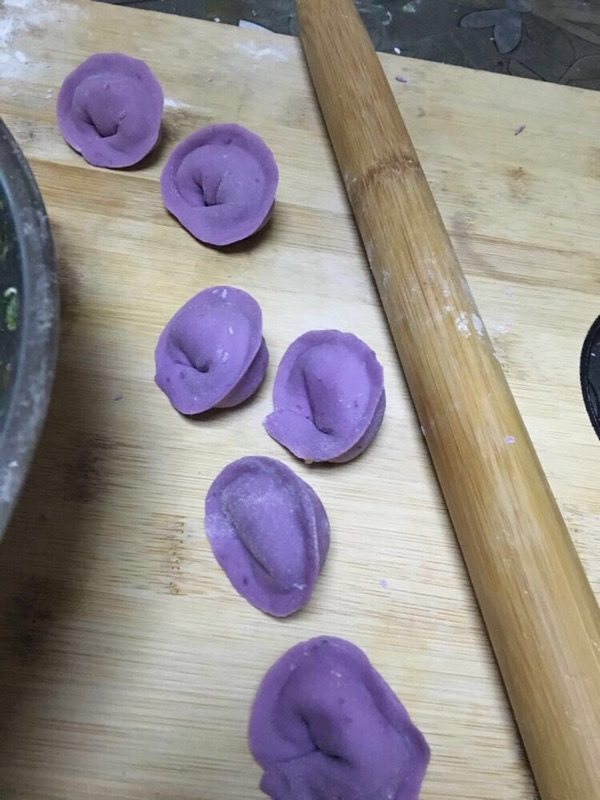 紫甘蓝菠菜饺子