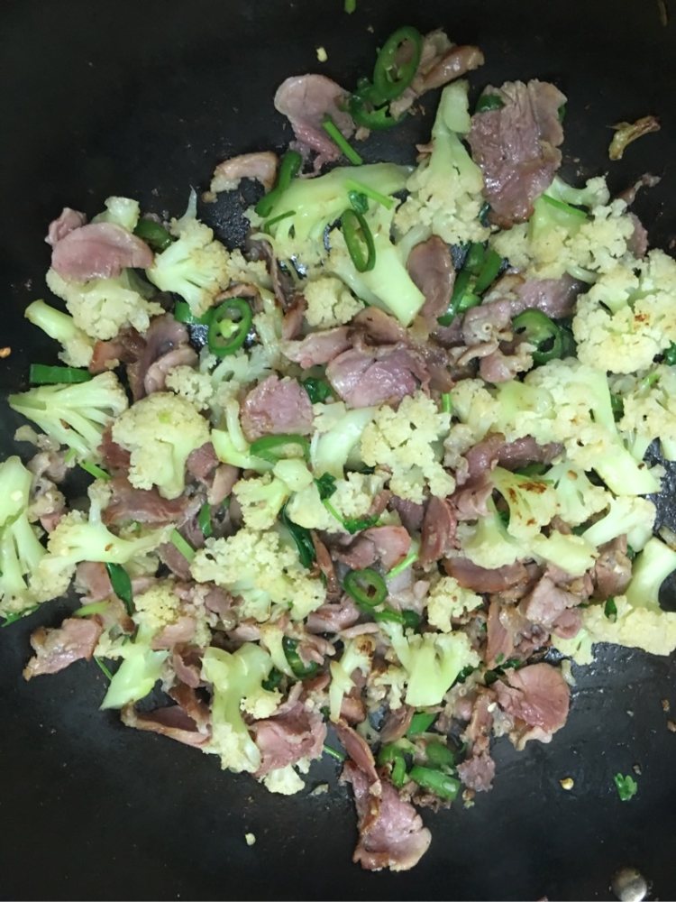 花菜炒腊肉