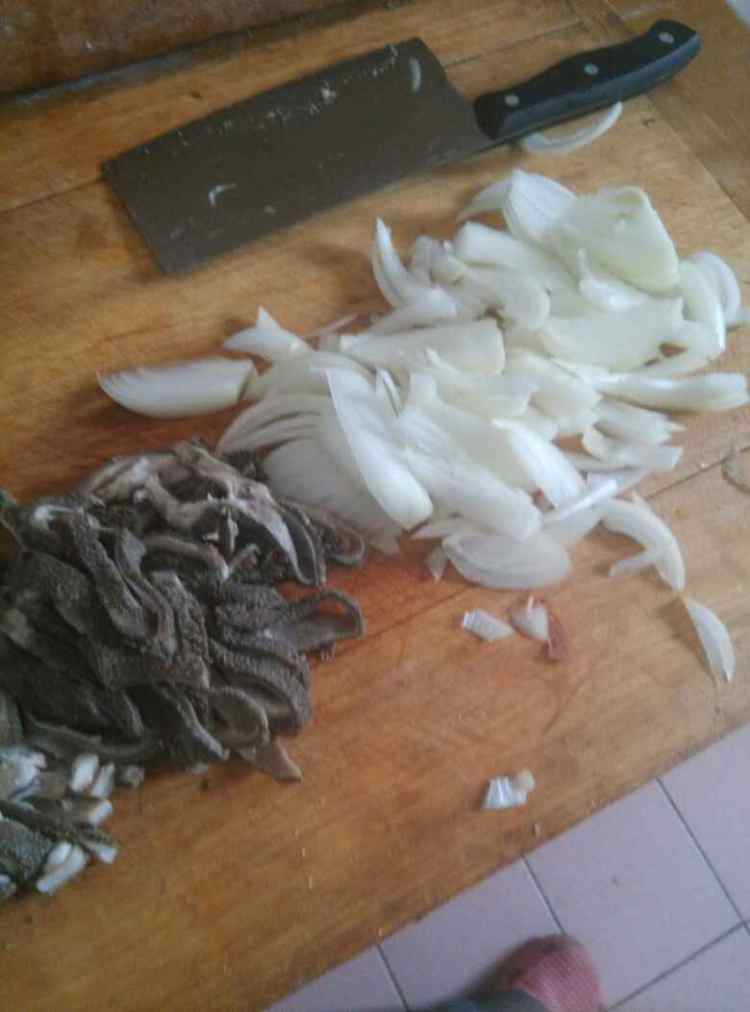 洋葱孜然爆羊肚