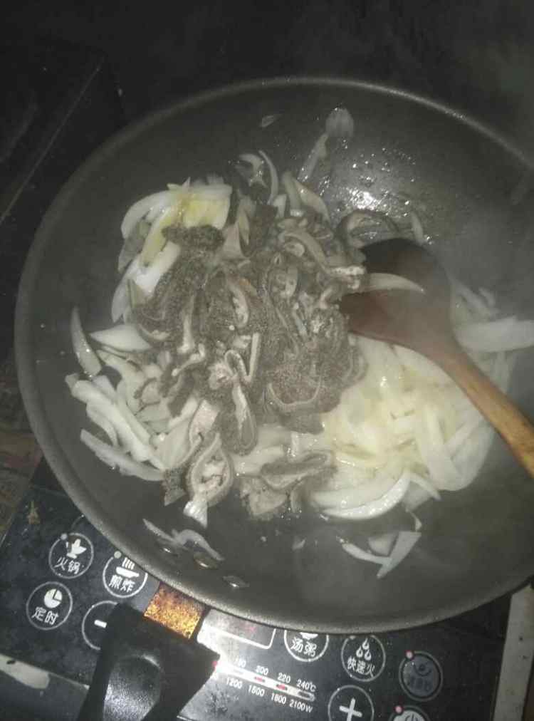 洋葱孜然爆羊肚