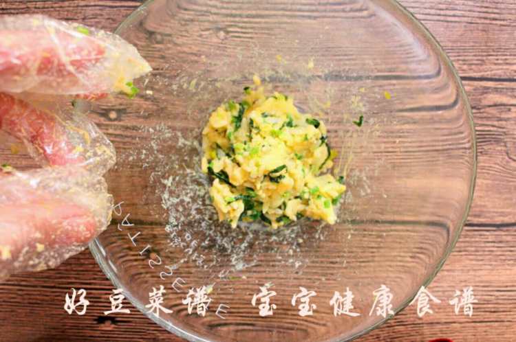 三文鱼蛋黄饭团