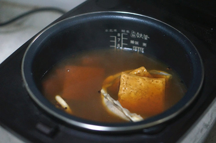 淡卤墨鱼豆干