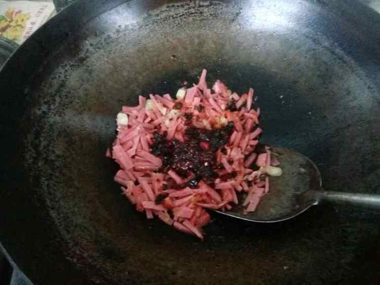 香肠炒粉丝
