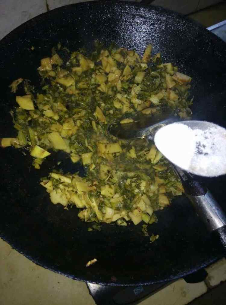 酱香竹笋炒酸菜