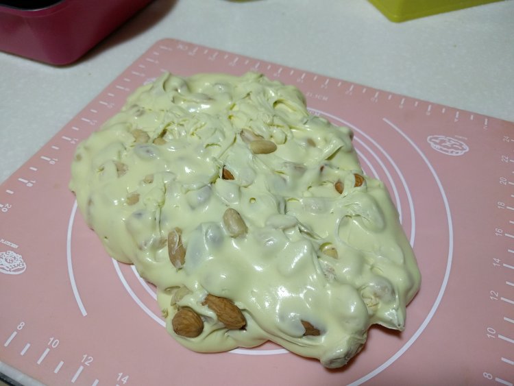花生杏仁牛轧糖
