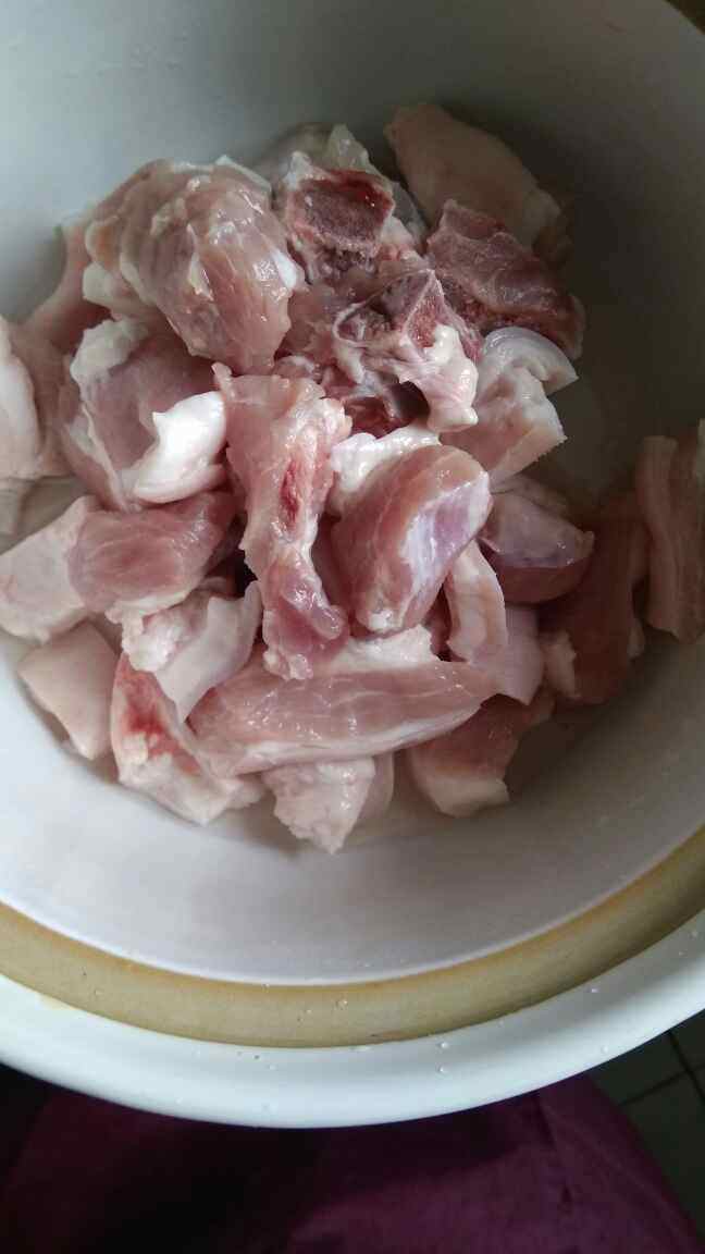 萝卜炖肉汤