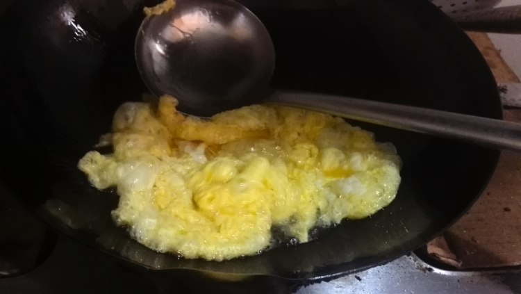 圣女果炒鸡蛋