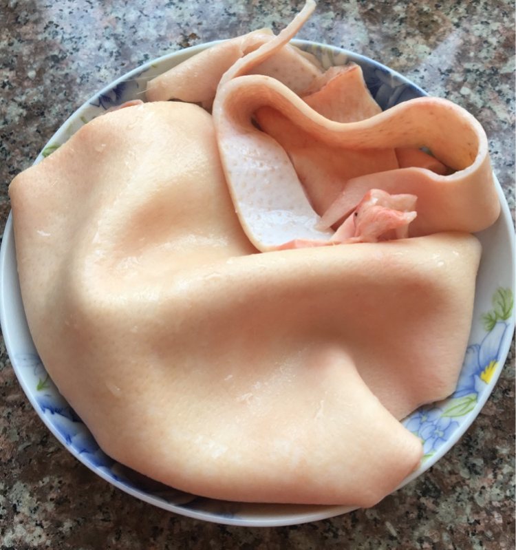 卤猪皮