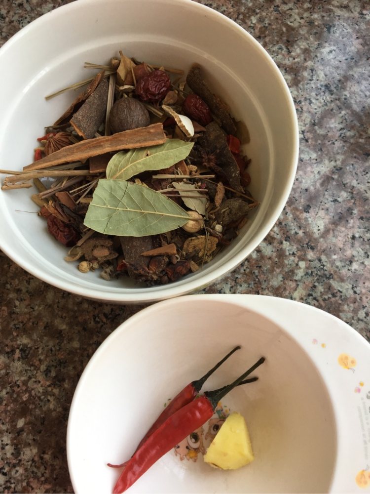 卤猪皮