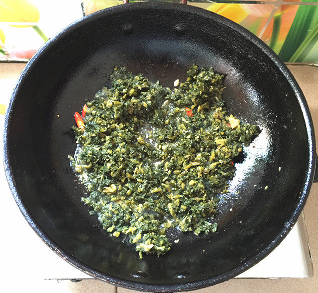 腌苦辣菜炒土猪肉丝#