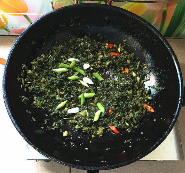 腌苦辣菜炒土猪肉丝#