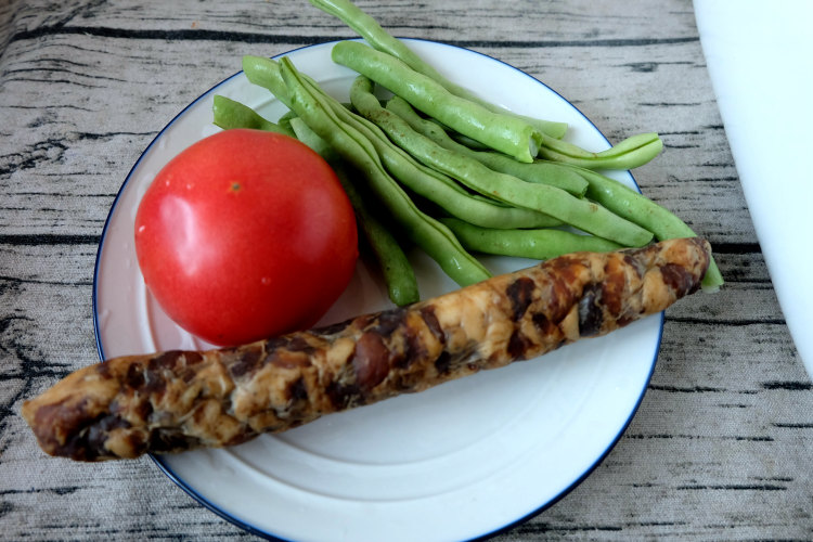 豆角腊肠番茄饭