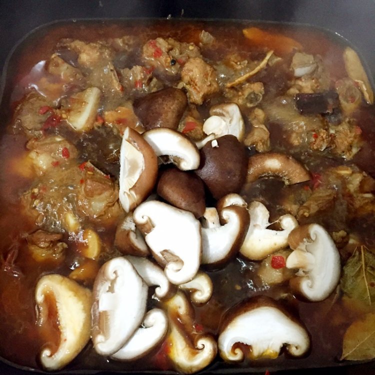 红烧排骨土豆