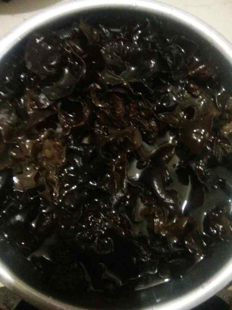 木耳炒鸡蛋