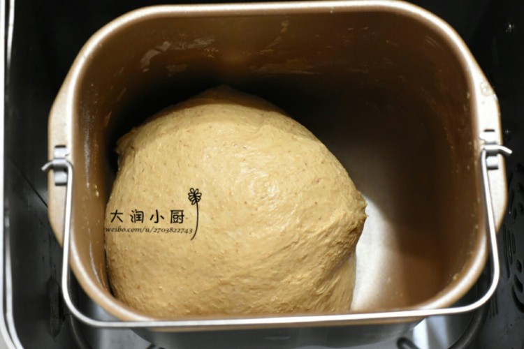 蜜梨全麦小熊面包
