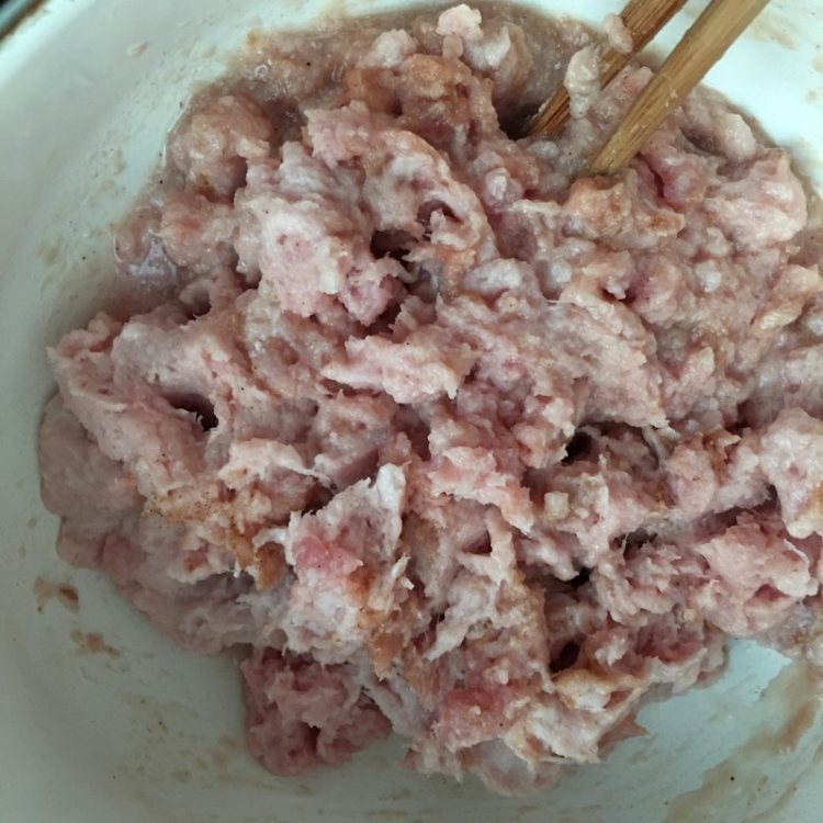 猪肉萝卜水饺