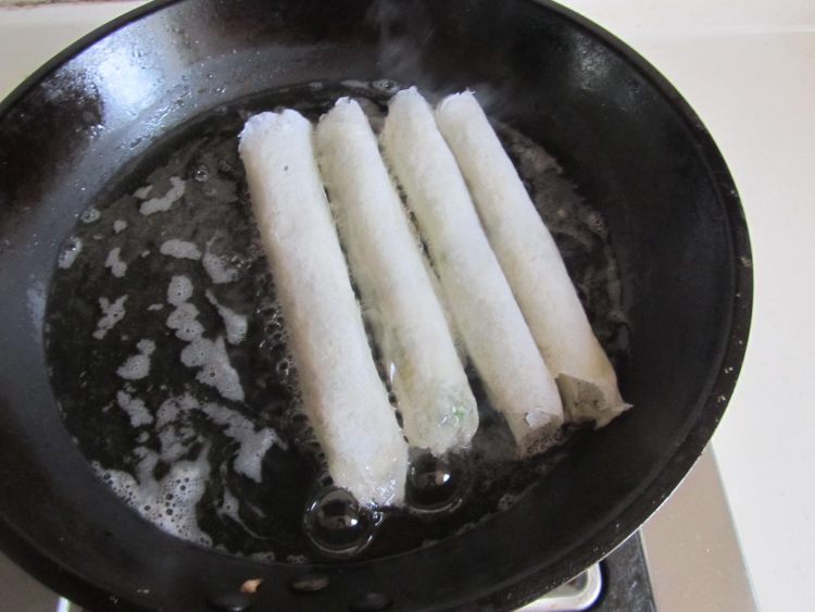 龙利鱼韭菜春卷