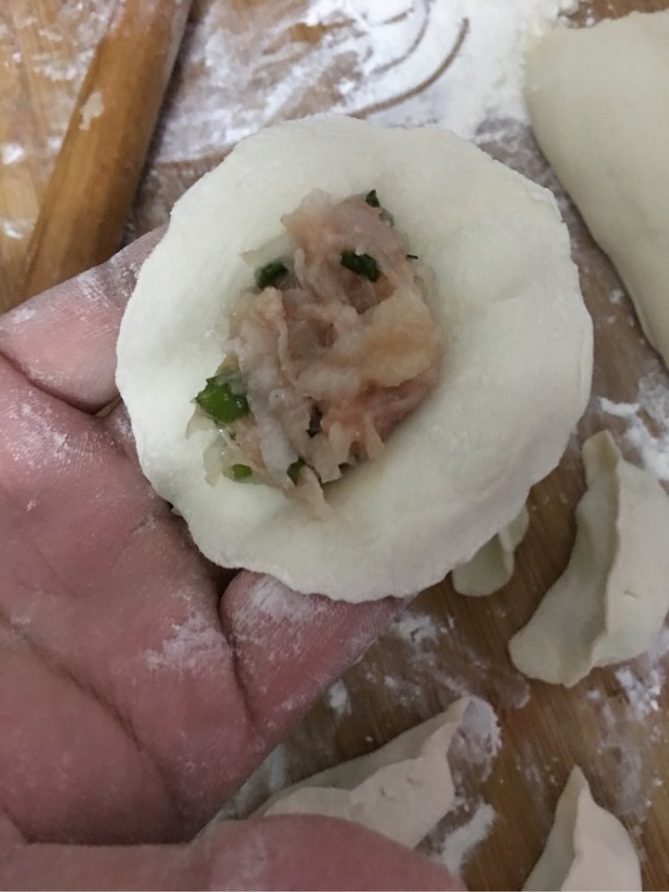 猪肉萝卜水饺