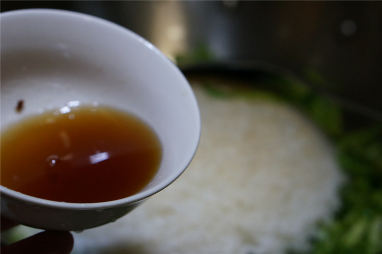 酱油肉芥菜炒饭