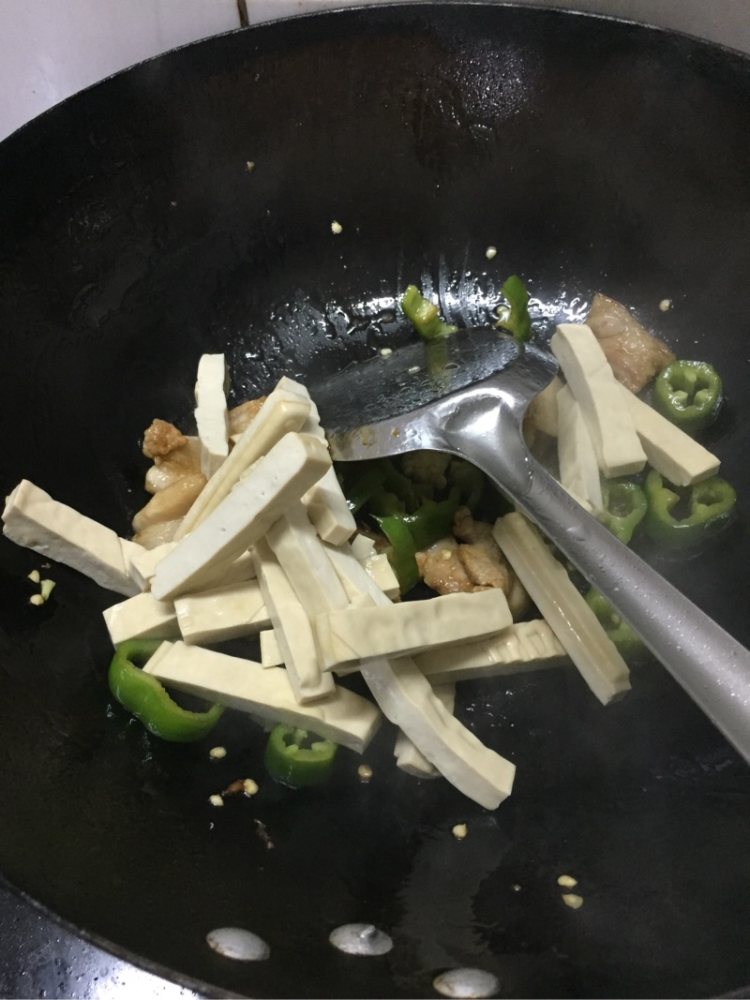 豆干炒五花肉