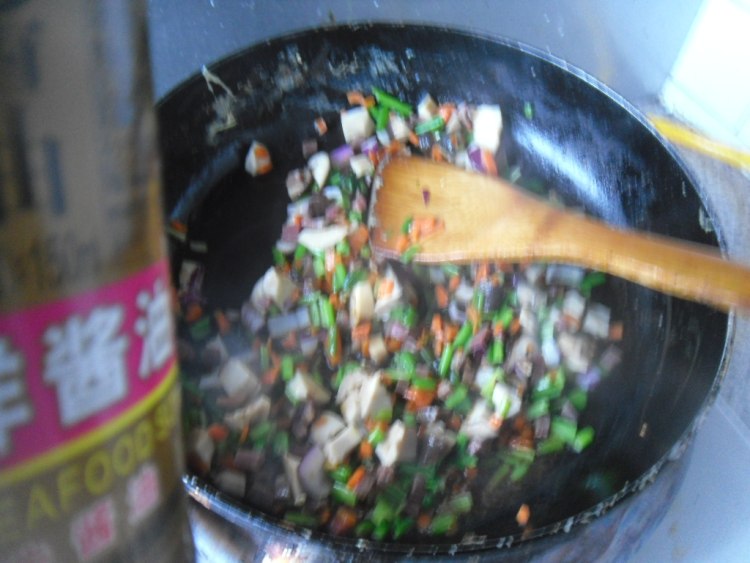 火腿香菇蛋炒饭