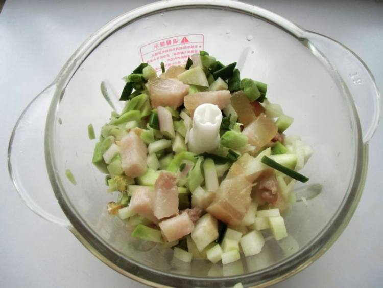 腊肉萝卜馅饼