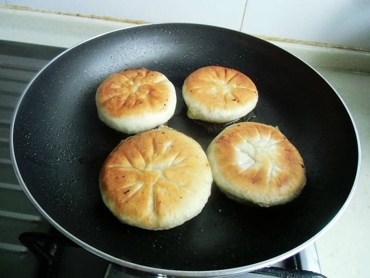 腊肉萝卜馅饼