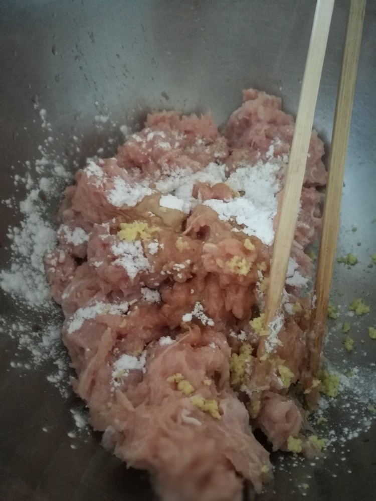 煎鸡肉饼