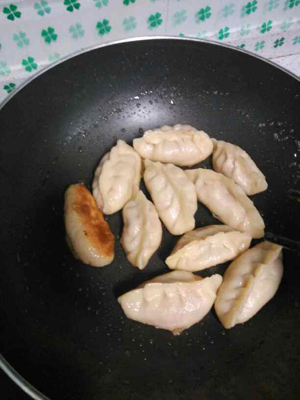 胡萝卜煎饺