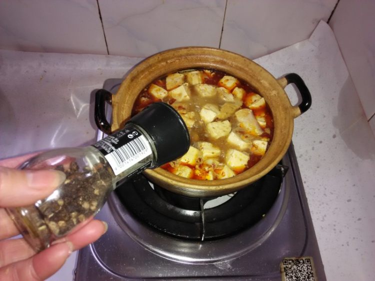 豆腐粉丝鱼腩煲