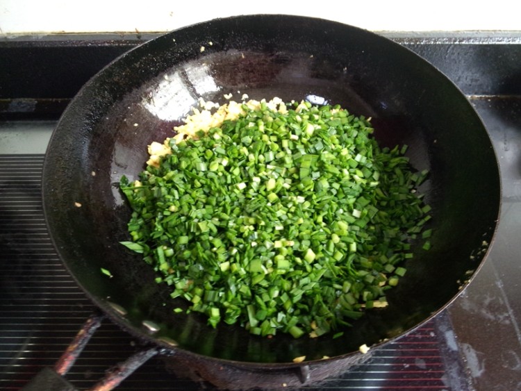 韭菜鸡蛋蒸饺