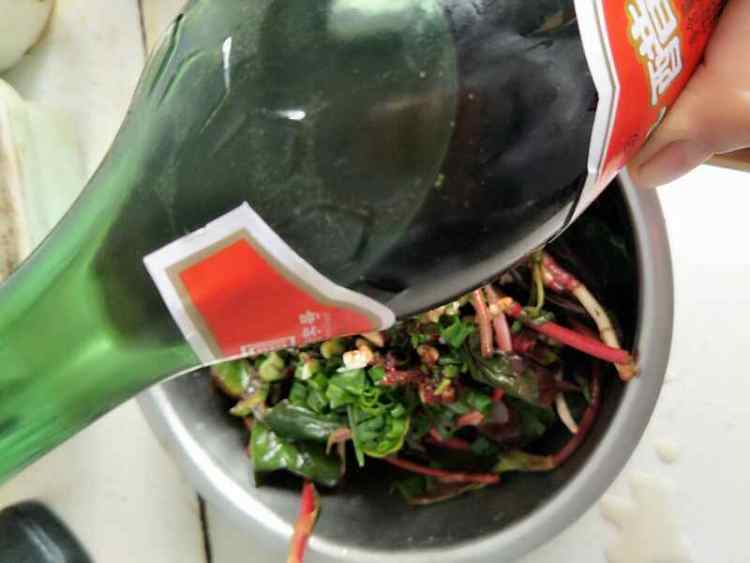 凉拌鱼腥草嫩野